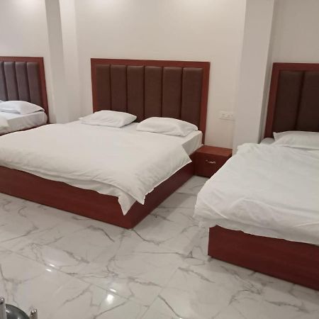 Hotel Kaushik Palace Haridwār Zewnętrze zdjęcie