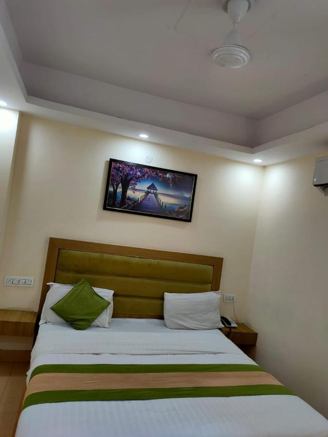 Hotel Kaushik Palace Haridwār Zewnętrze zdjęcie