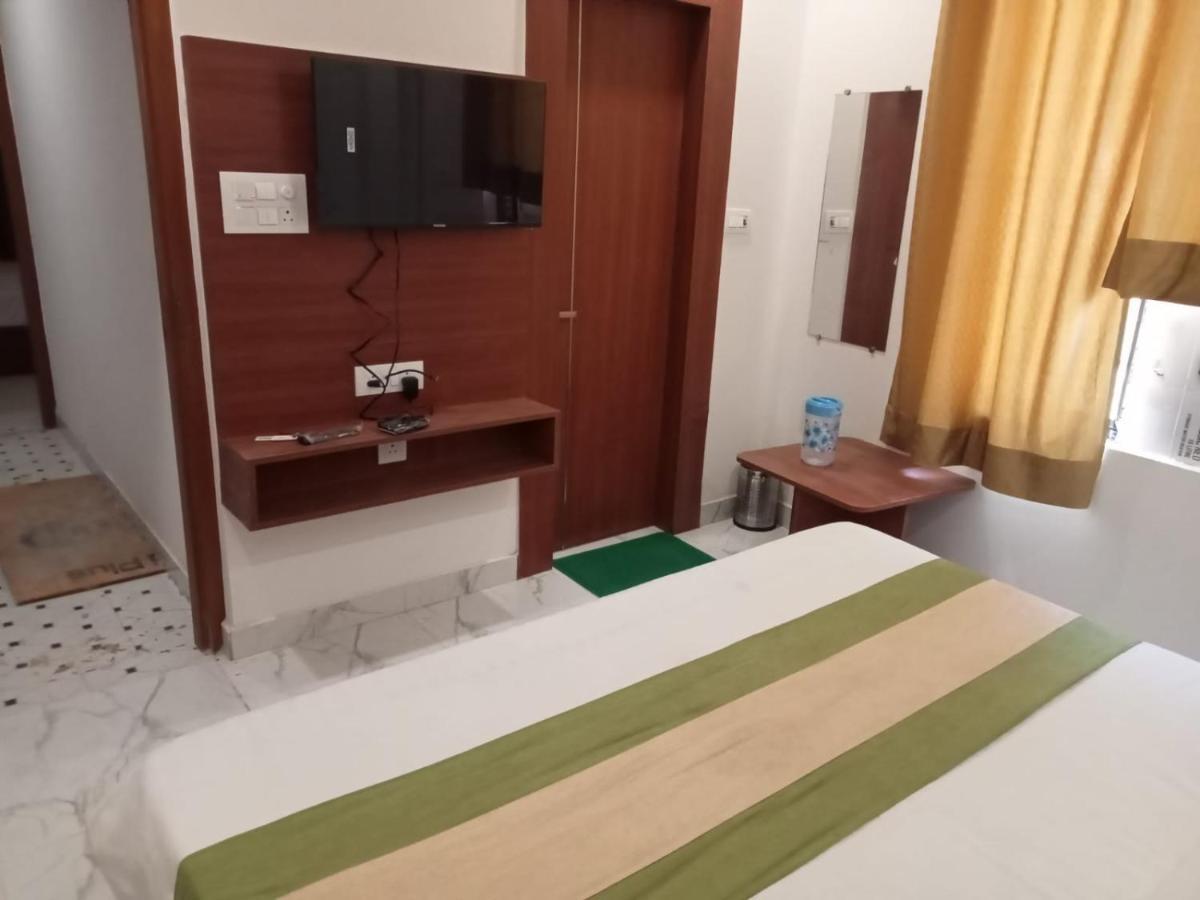 Hotel Kaushik Palace Haridwār Zewnętrze zdjęcie